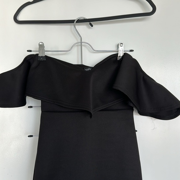 Boohoo petite Off the Shoulder Dress in Black - Picture 2 of 3